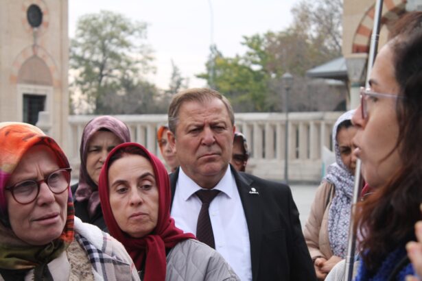 Bursalı Emekliler Mirasına Sahip Çıkıyor