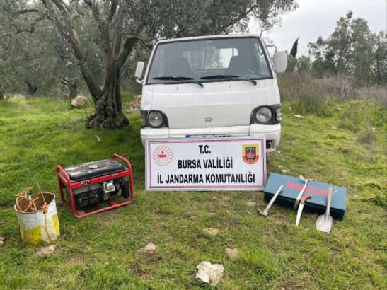 İznik Tacir Mahallesi’nde Kaçak Kazıya Suçüstü!