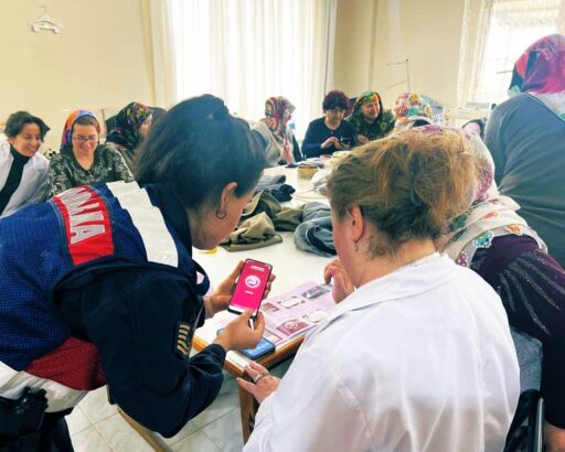 Jandarma’dan KADES Bilgilendirmesi İznik ve Yenişehir’de Sürüyor