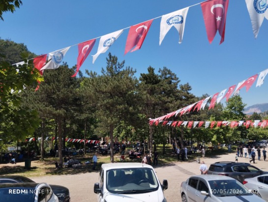 Bursa Ardahan Göle Dedeşen Köyü Derneği’nin Geleneksel Bayram Pikniğine Yoğun Katılım