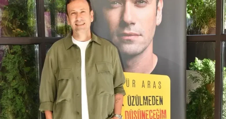 ÖZGÜR ARAS’IN 14’ÜNCÜ KİTABI “ARTIK ÜZÜLMEDEN ÖNCE DÜŞÜNECEĞİM” GÖRKEMLİ BİR DAVETLE TANITILDI