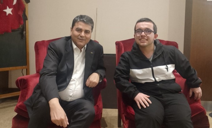 “Bolulu Fenomen” Yavuz Selim Ak, Demokrat Parti Genel Başkanı Gültekin Uysal’ı Ağırladı