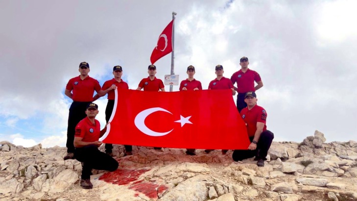 Bursa JAK Timlerinden 15 Temmuz’a Anlamlı Tırmanış