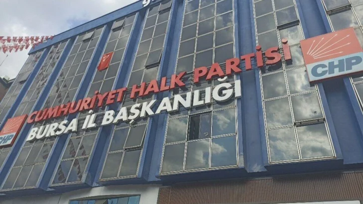 CHP İl Yönetimine Ağır Suçlamalar: “SGK Primleri Yatırılmadı, Maaşlar Ödenmedi, Parti 8 Milyon TL Borçla Bırakıldı” İddiası