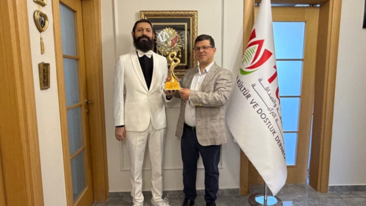 Akif Manaf “Lübnan-Türkiye Dostluk ve Barış Ödülü” ile Onurlandırıldı