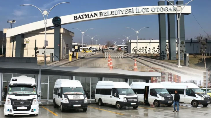 BATMAN İLÇE OTOGARI’NDA VATANDAŞIN ORTAK ÇAĞRISI: HİZMET EKSİKLERİ GİDERİLSİN