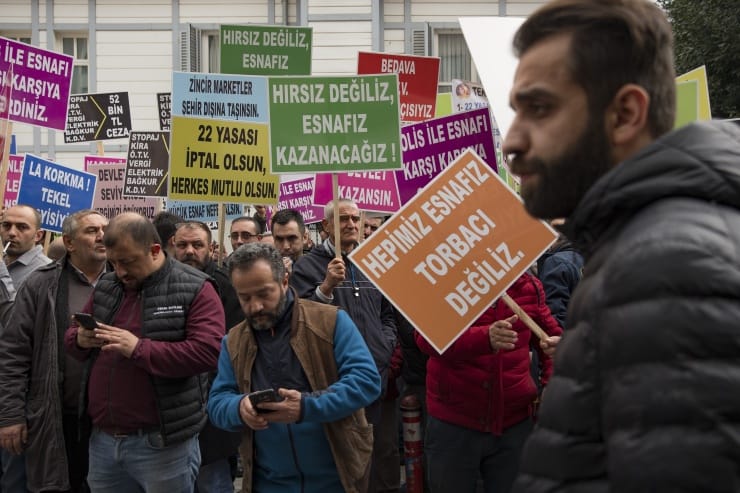 22.00 Satış Yasağı Sonrası Tekel Bayilerinin Karşı Karşıya Kaldığı Ekonomik ve Hukuki Sorunlar