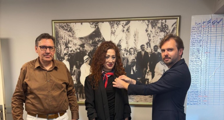 YENİ PARTİ’NİN DAVETİNİ GERİ ÇEVİRDİ, TERCİHİNİ ZAFER PARTİSİ’NDEN YANA KULLANDI