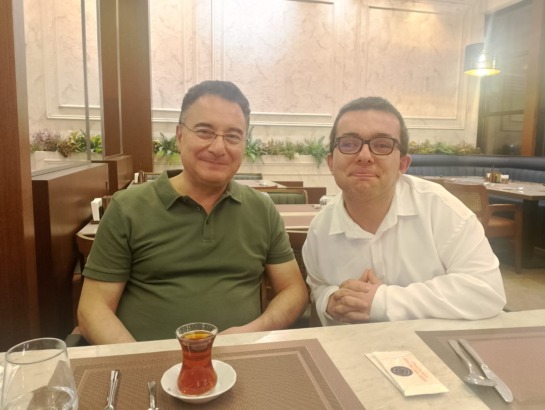 Ali Babacan’dan Bolulu Fenomen Yavuz Selim Ak’a Çay Ziyareti