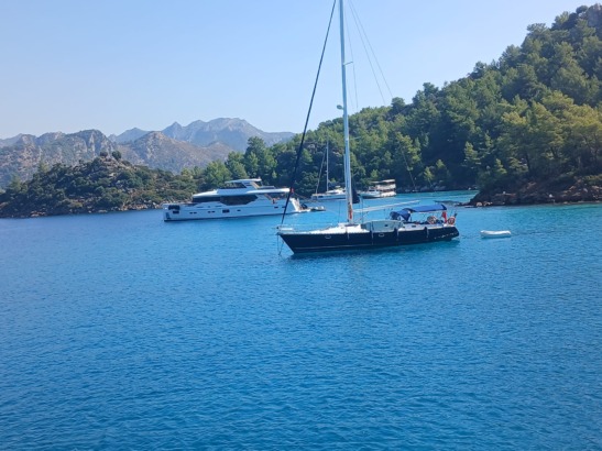 YER GÖK MAVİ