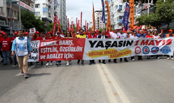 KESK’ten Halk TV’ye Destek: “Kayyumlar Gidecek, Halkın İradesi Kazanacak!”